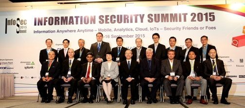 Mr Victor Lam, Deputy Government Chief Information Officer (front row, centre), accompanied by Mrs Agnes Mak, Executive Director of HKPC, and Mr Dale Johnstone, Chairman of “Information Security Summit 2015” organizing committee, pose for a group photo with the Summit’s co-organizers, speakers and supporting organizations’ representatives