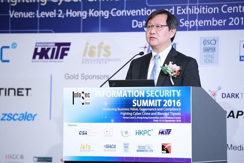 Mr Willy Lin, Chairman of HKPC, delivers welcome speech at the “Information Security Summit 2016”.