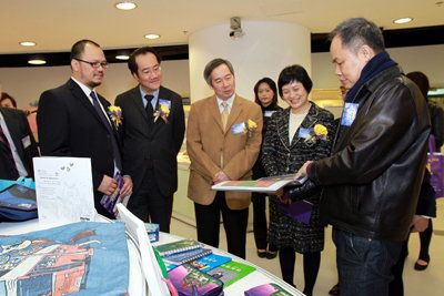 (From left to right): Dr Raymond Choy, President of IEA; Mr Jerry Liu, Head of CreateHK; Mr Clement Chen, Chairman of HKPC, and Mrs Agnes Mak, Executive Director of HKPC, toured the Showcase