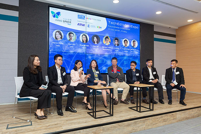 Mr Carl Su, Associate Education Product Director, China Mobile (second from left); Mr George Chen, Regional Public Policy Director, Facebook (fourth from right); Mr Ken Ho, Business Development Director, Huawei Cloud Business Department, Hong Kong, Huawei Technologies Co., Limited (third from right); Ms Fan Ho, General Manager, Hong Kong and Macau, Lenovo (Hong Kong) Limited (fourth from left); Ms Elsa Wong, Managing Director ,NEC Hong Kong Limited (third from left); and Dr Zhang Yang, Deputy Director of Education Business, SenseTime (second from right), presented the latest trends and technology solutions in STEM education at the opening forum “FutureSkills in Education”.