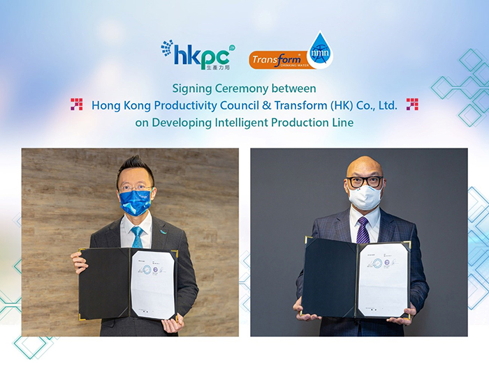 Mr Edmond Lai, Chief Digital Officer of HKPC (left), and Mr Albert Lok, Managing Director of Transform (HK) Co., Ltd. (right), signed a cooperation agreement in which HKPC will develop an intelligent production line for the company to optimise production process and productivity. The new intelligent production line is expected to enter production in late 2022.