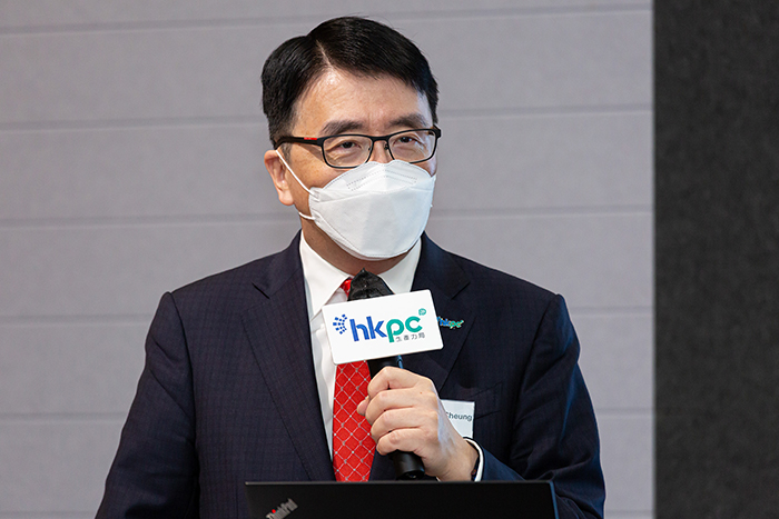 Dr Lawrence Cheung, Chief Innovation Officer of HKPC, said HKPC will strengthen the co-operation among the government, industry, academia and research institutes to give “Smarter Campus” a boost in terms of both resources and technology, so as to achieve sustainability for TechEd.