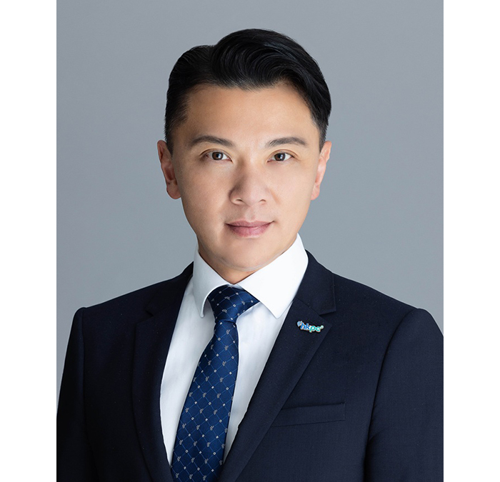 生產力局主席陳祖恒議員表示，生產力局熱烈祝賀中央政府工作報告，積極響應「十五五」規劃，全面貫徹兩會精神，配合國家發展策略及香港首份「五年規劃」，推動科技與產業創新融合，助力大灣區國際科創中心建設，打造香港成為國際高端人才集聚高地，因地制宜發展新質生產力，更好融入國家發展大局。